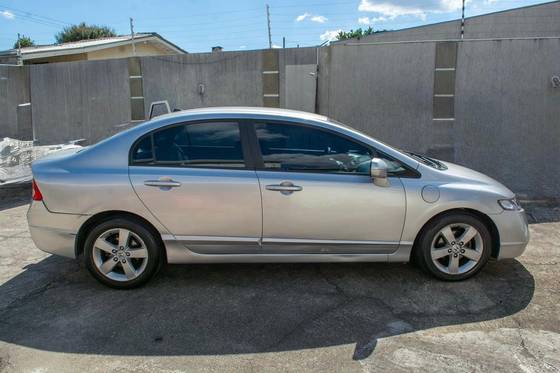 HONDA CIVIC 1.8 LXS 16V FLEX 4P AUTOMÁTICO